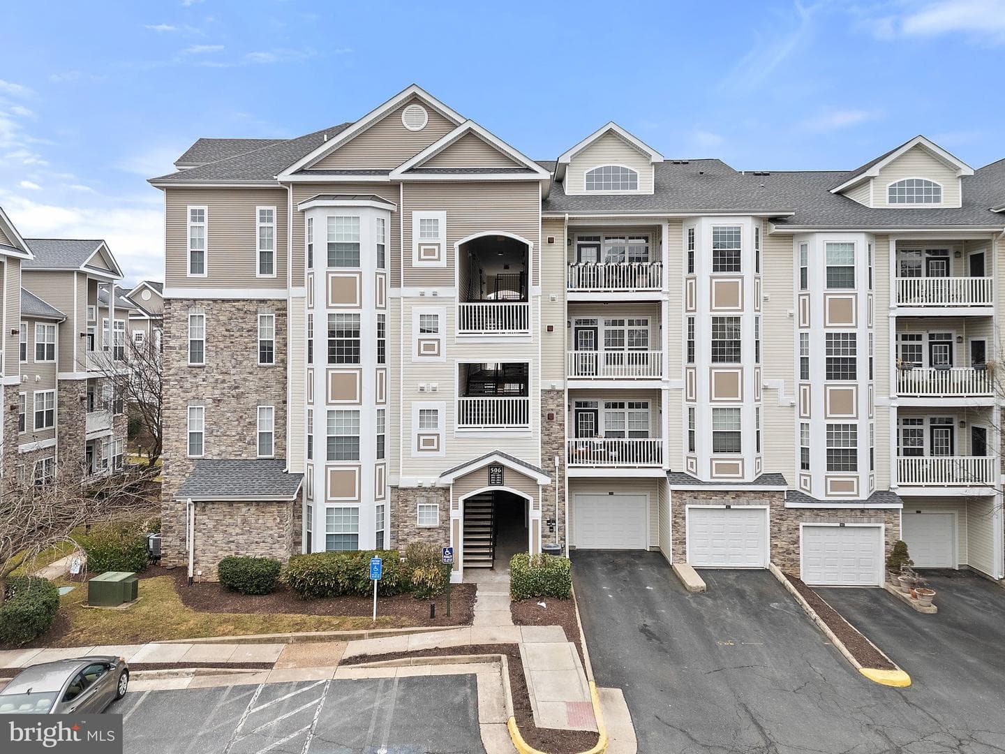 506 Sunset View Terrace SE #302