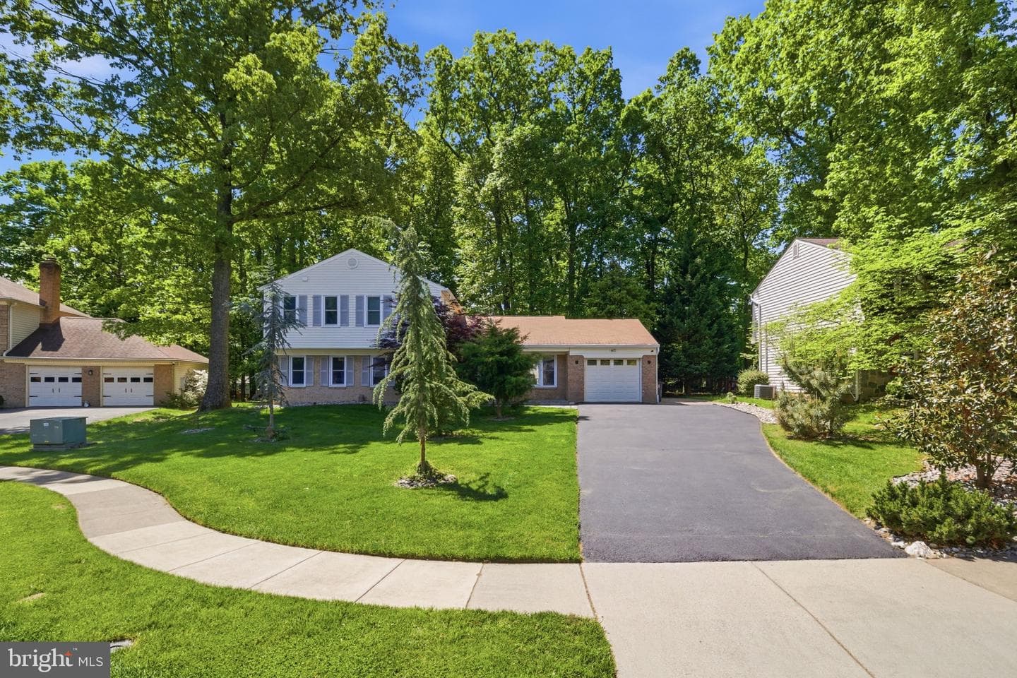 407 Autumn Olive Way
