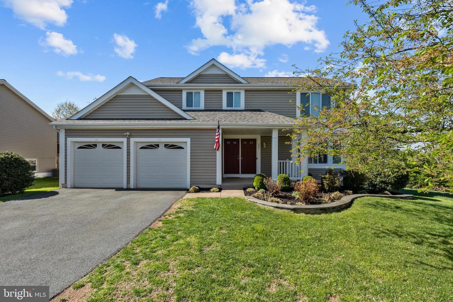 342 Samantha Drive photo 1