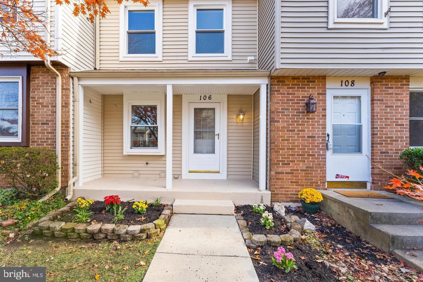 106 Charing Court