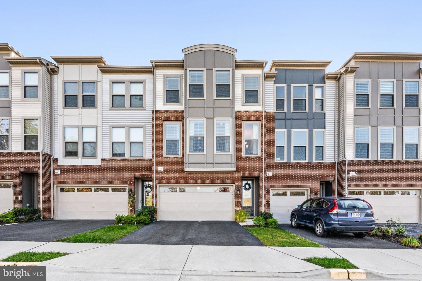 42385 Dogwood Glen Square photo 1