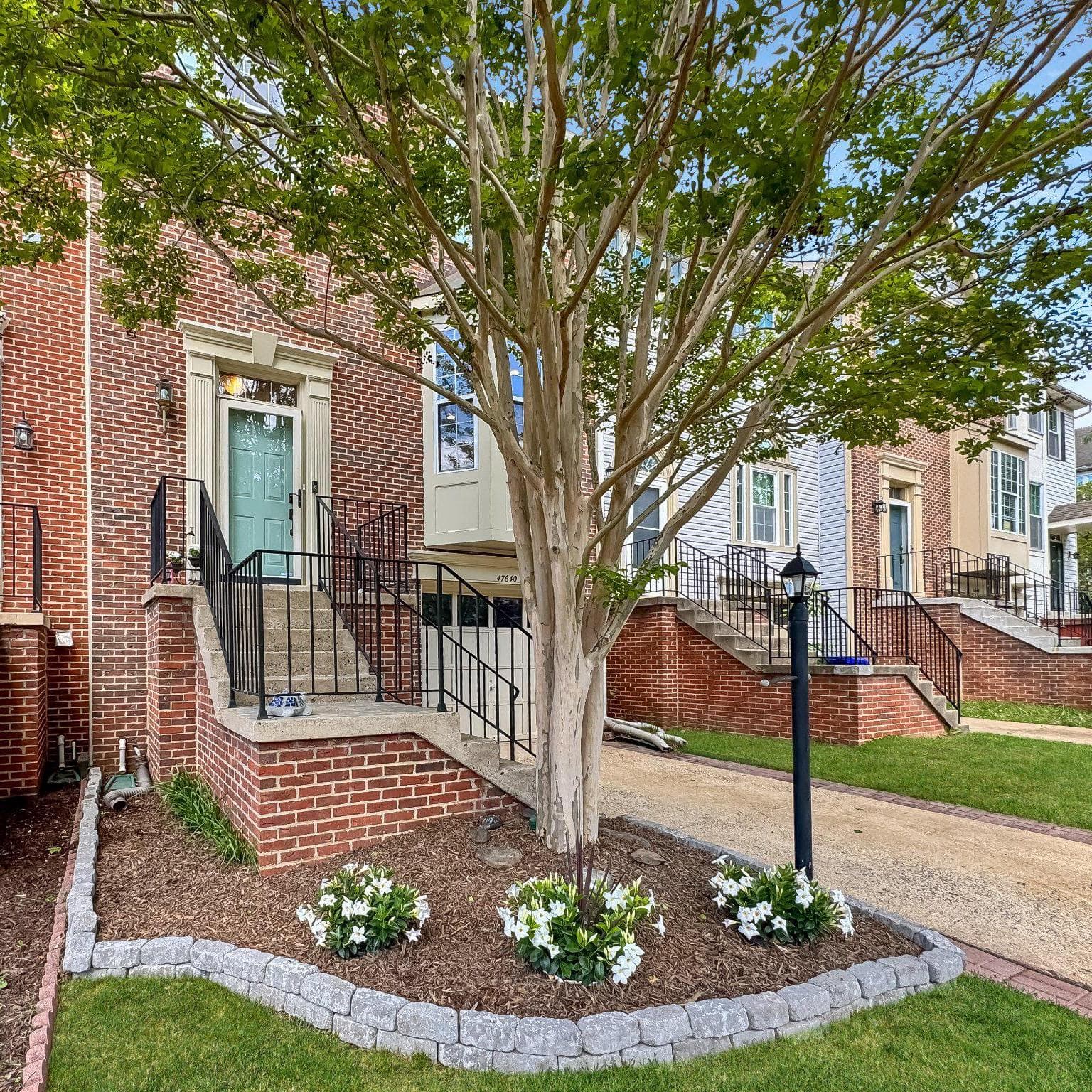 47640 Comer Square photo 1