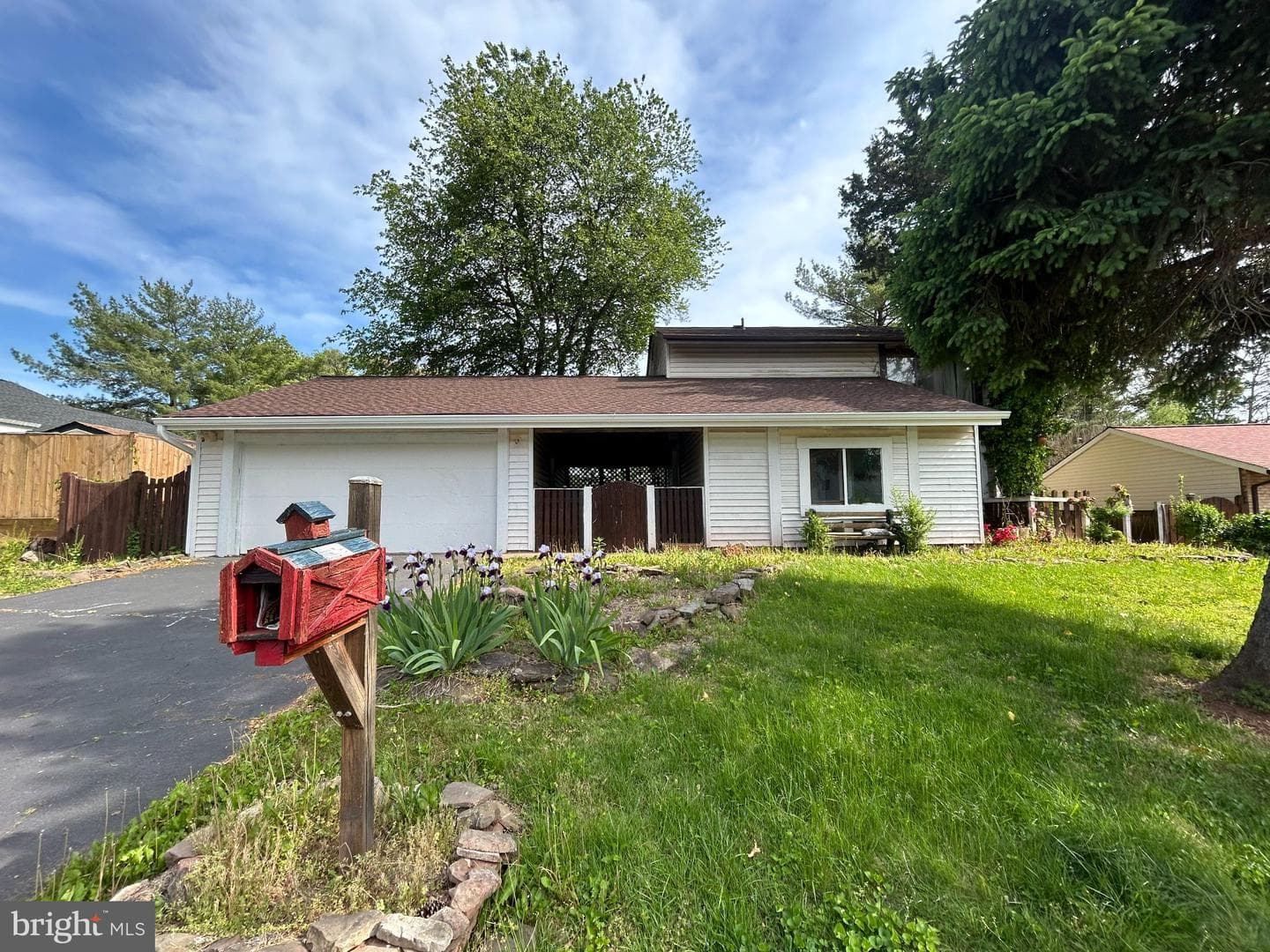 102 Wrightwood Place photo 1