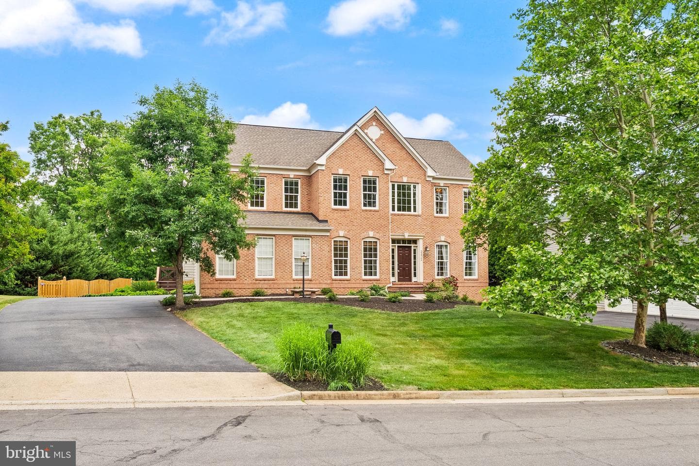 22566 Forest Run Drive