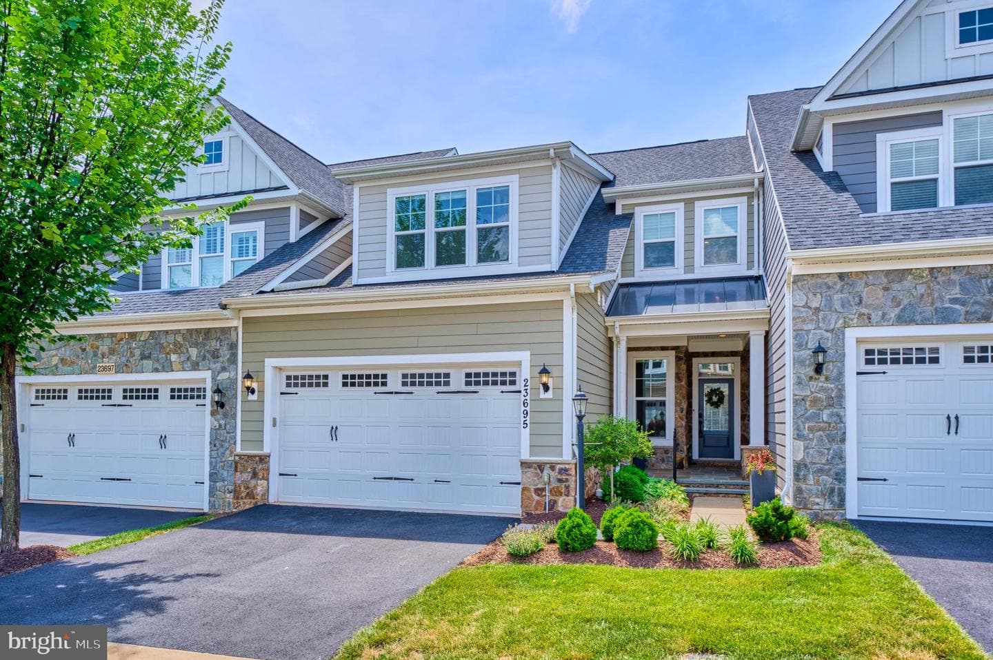 23695 Cypress Glen Square photo 1