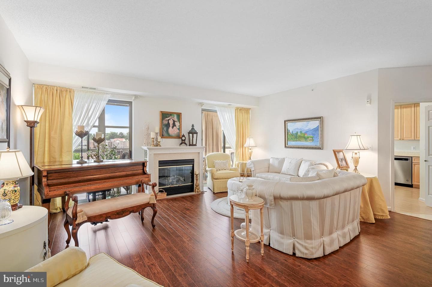 19350 Magnolia Grove Square #406