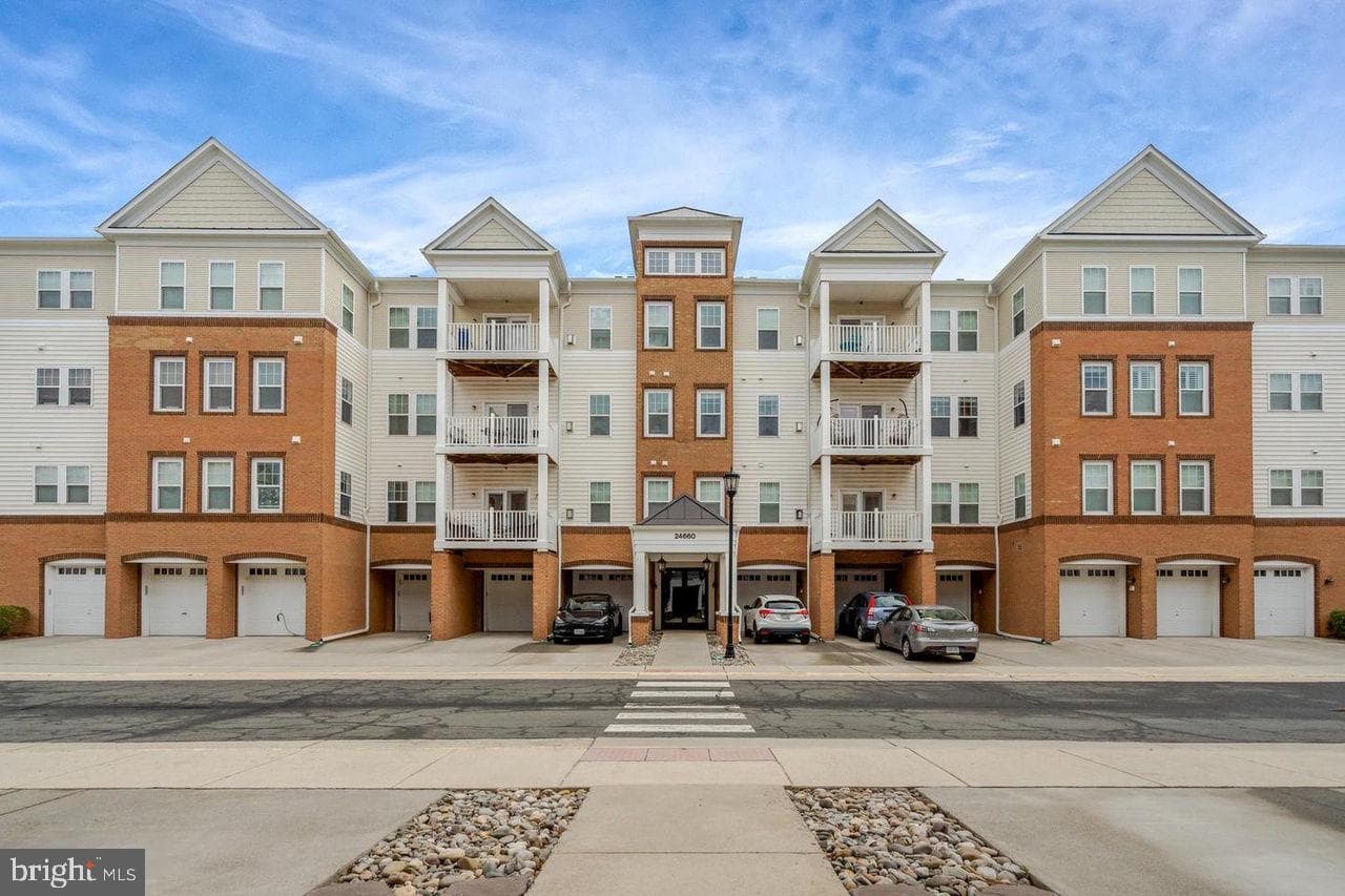 24660 Woolly Mammoth Terrace #305, Aldie