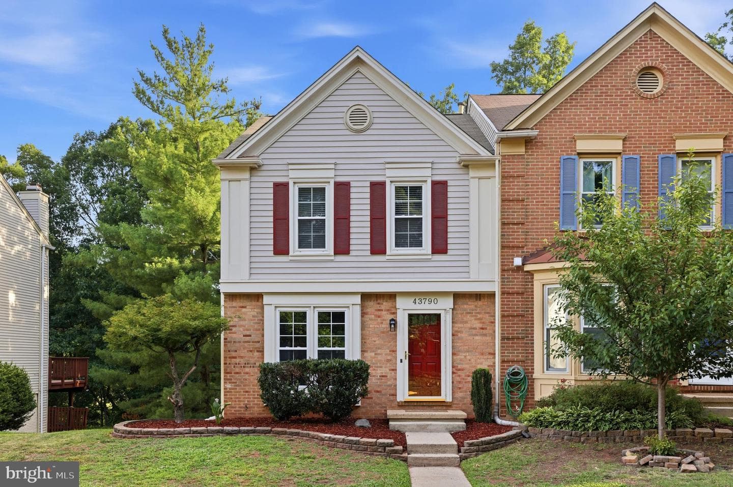 43790 Laburnum Square