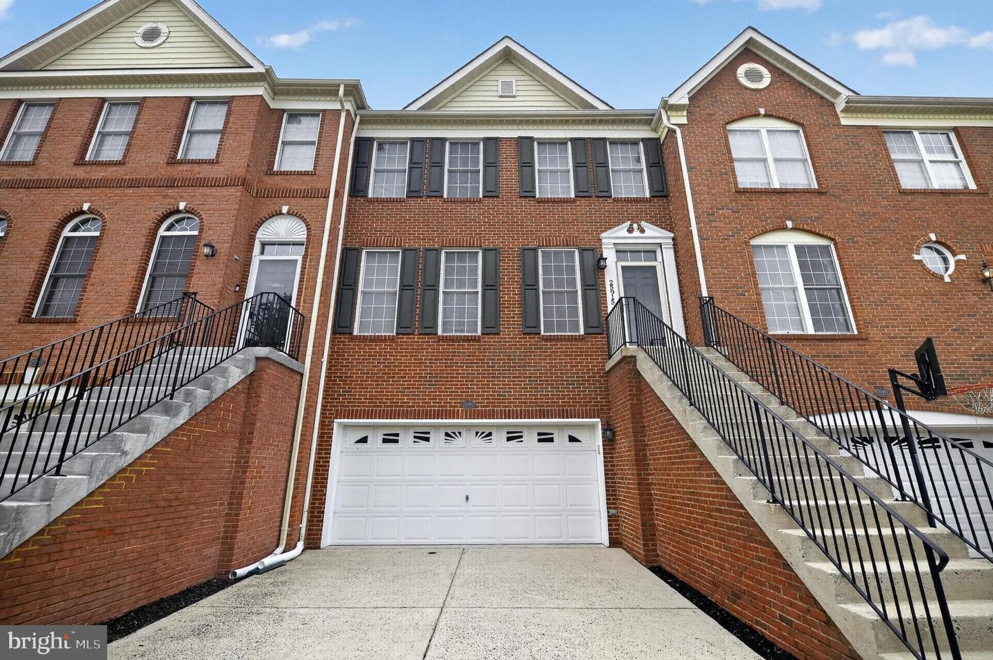 25915 Kirkwood Square, Chantilly