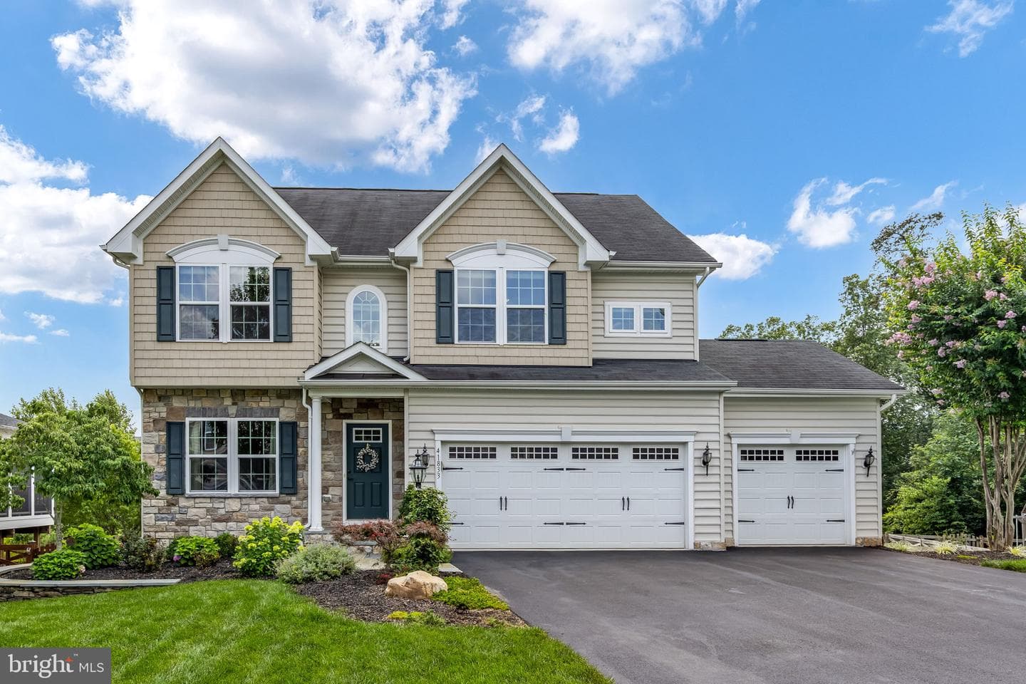 41833 Walden Knoll Court, Aldie