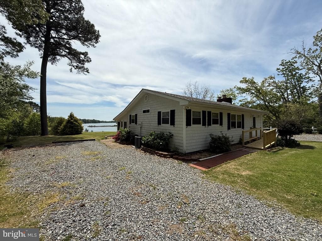 2260 Iberis Road photo 1