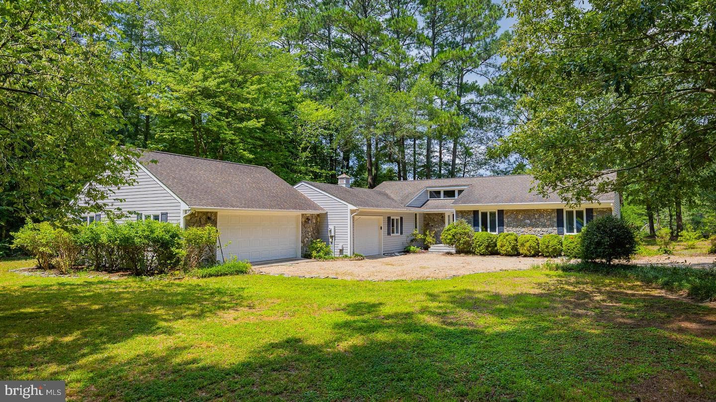 274 Robbins Lane, White Stone