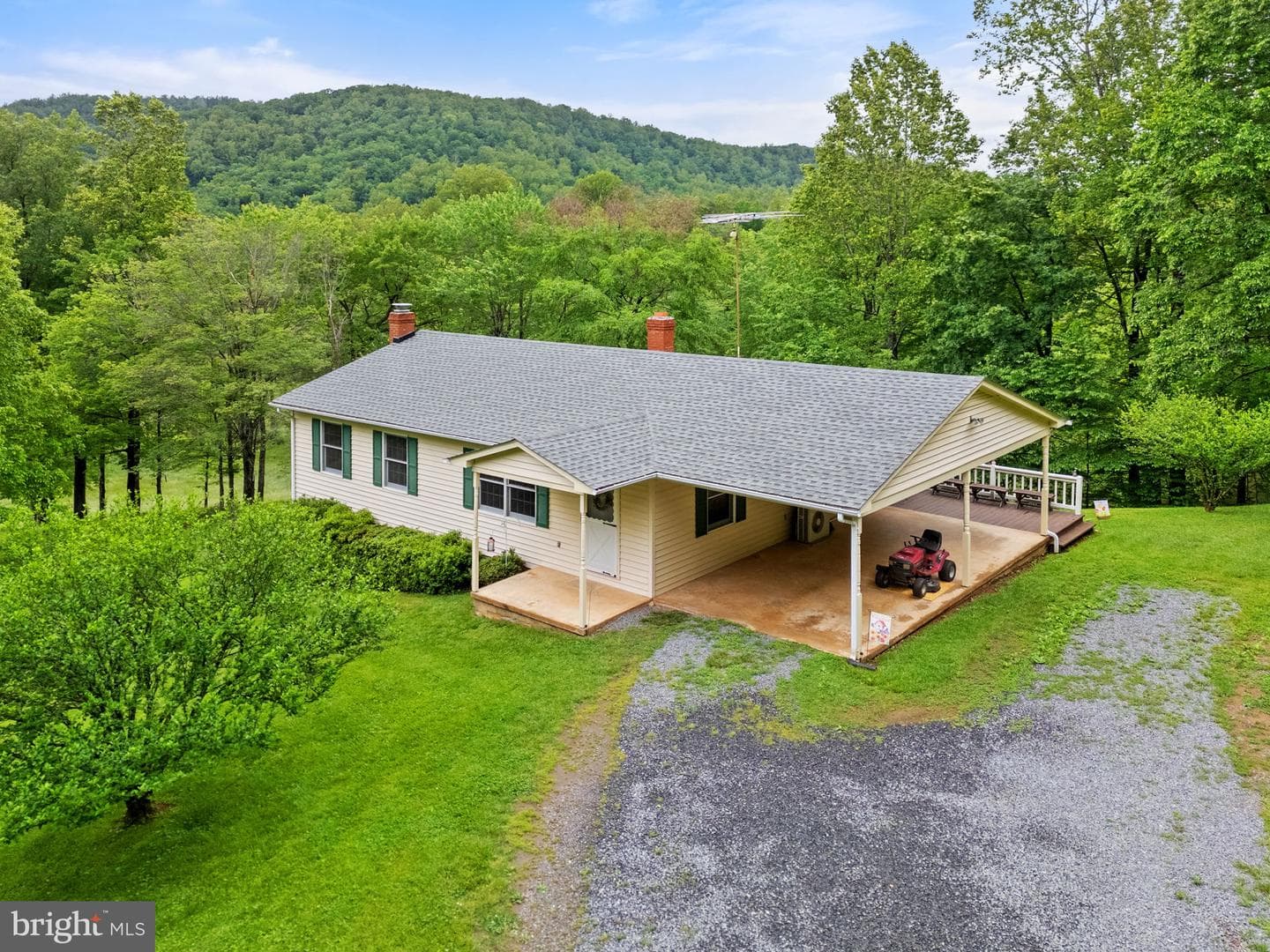 247 Rocky Hill Lane photo 1