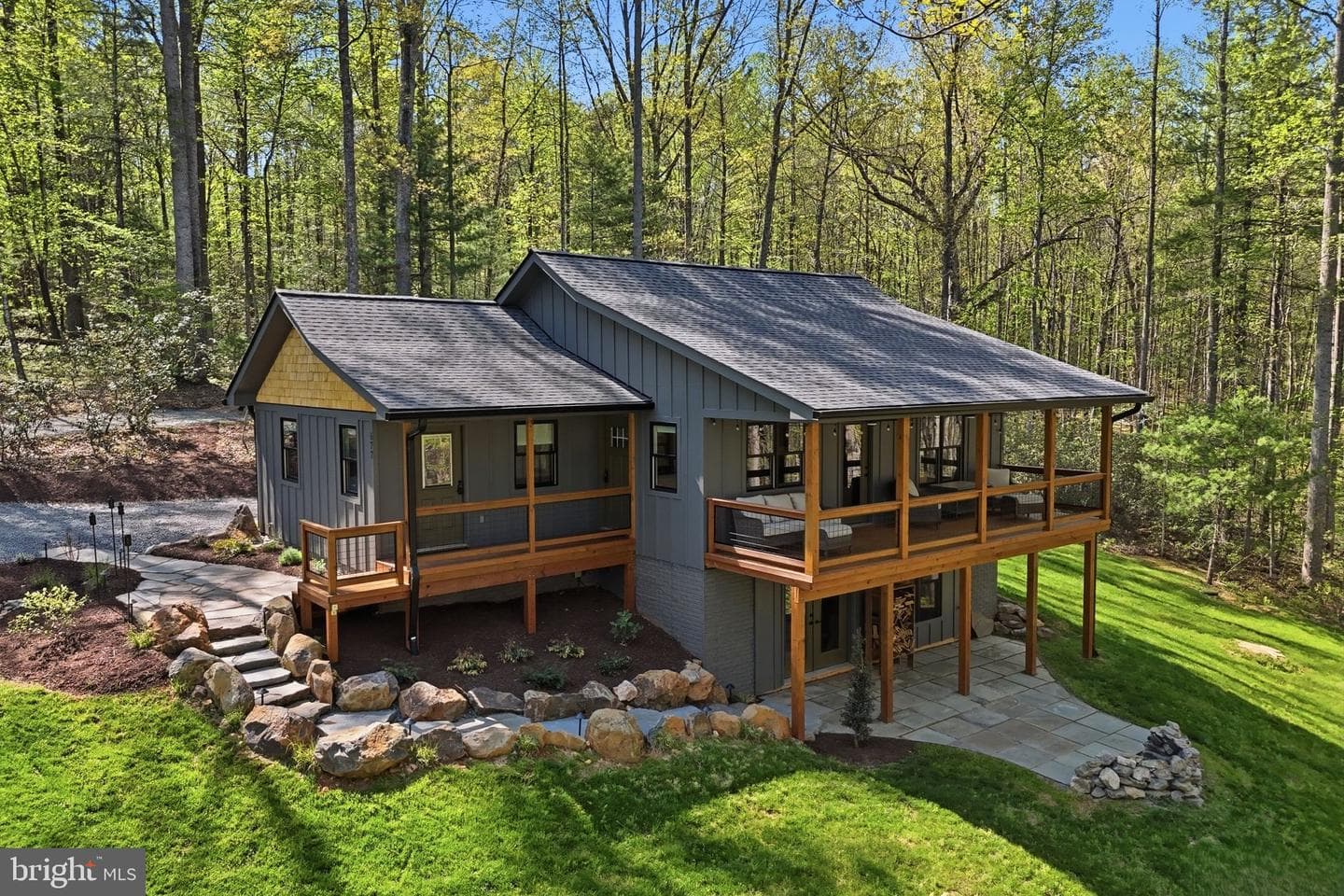 677 Weaver Hollow Road photo 1