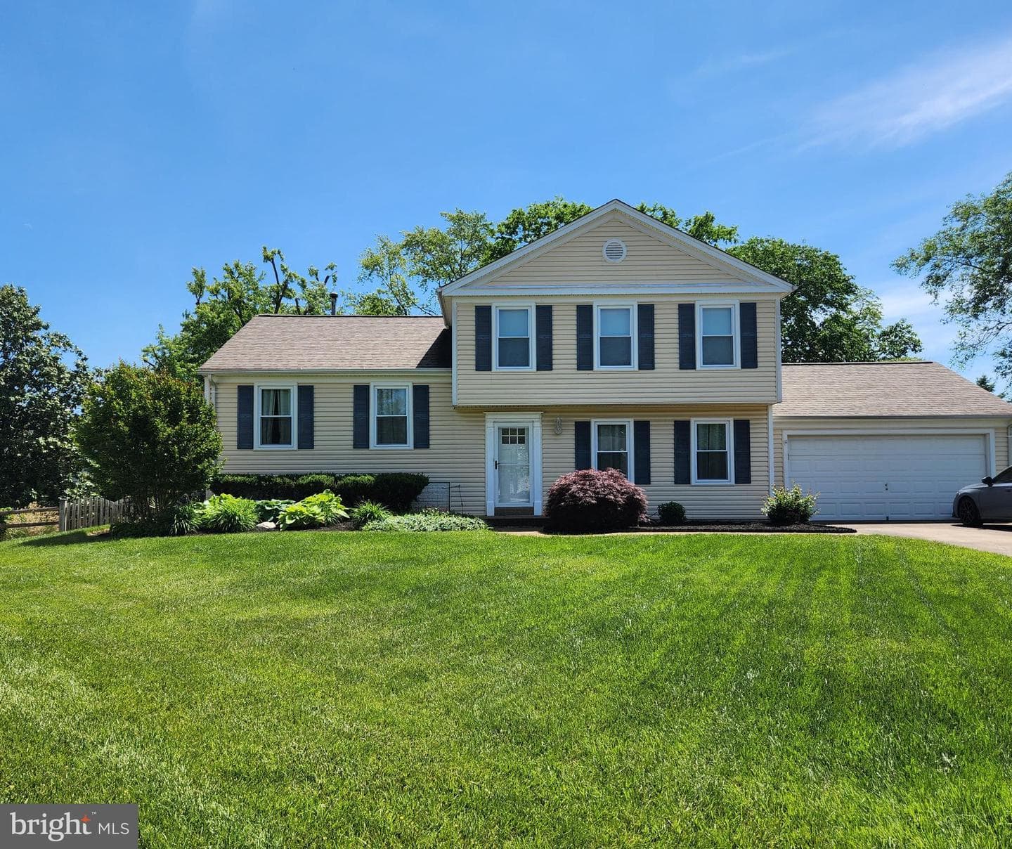 10227 Malvern Court photo 1