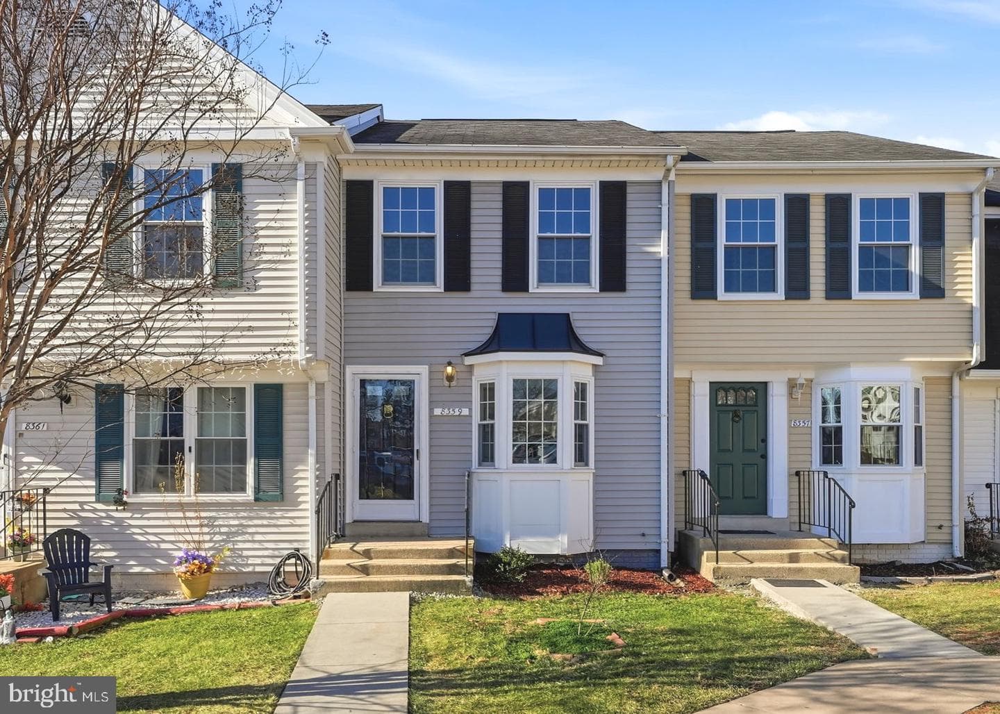 8359 Georgian Court photo 1