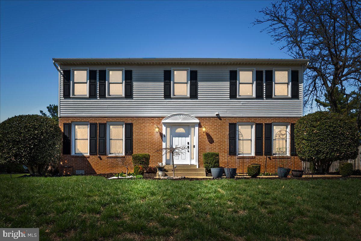 8896 Sweetbriar photo 1