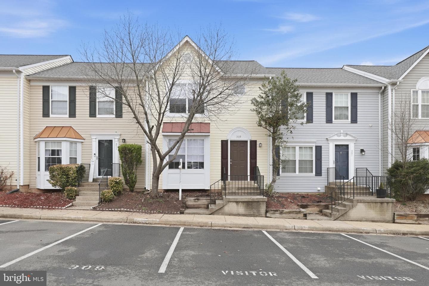 309 Moseby Court photo 1