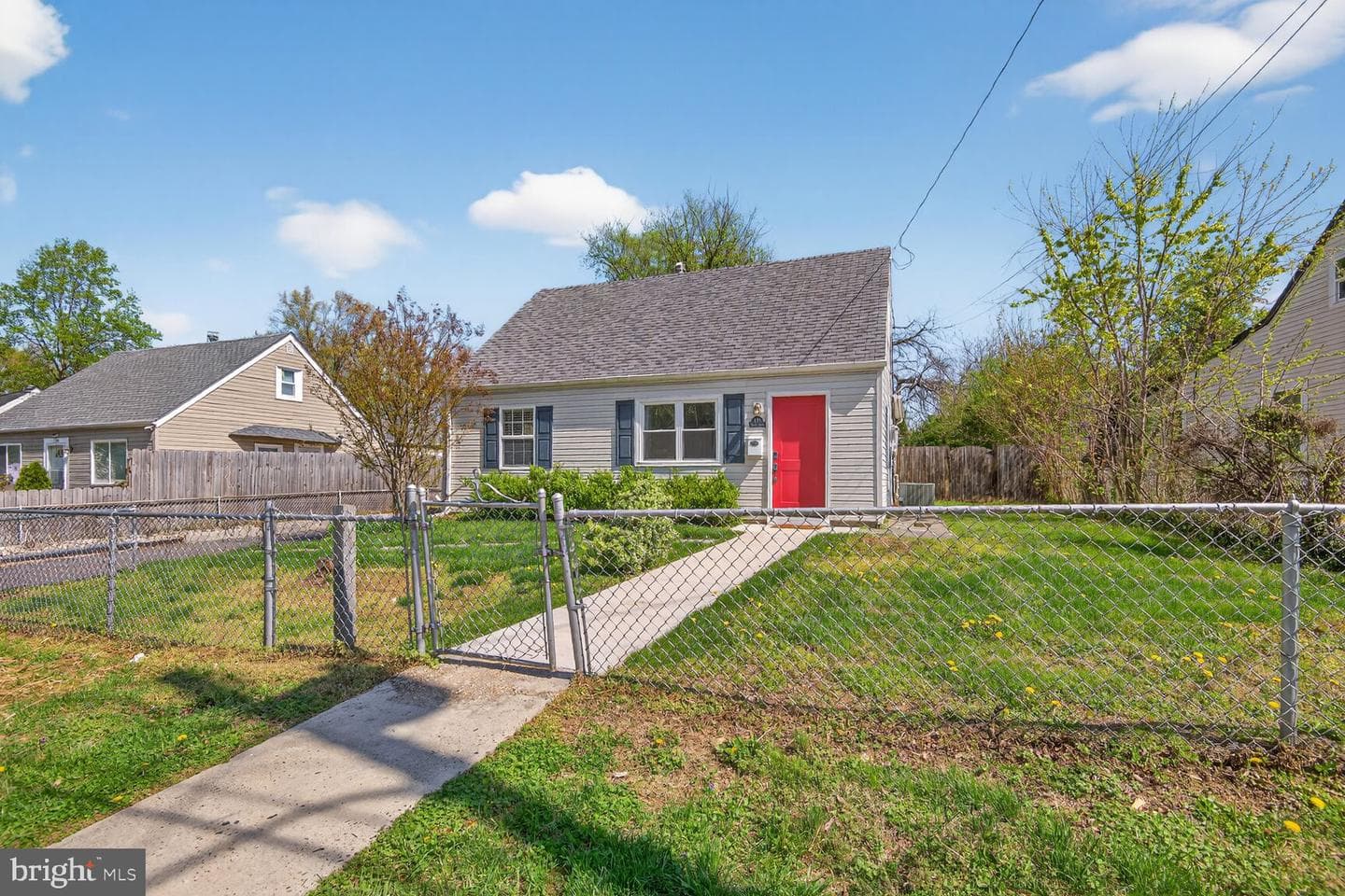 134 Evans Street photo 1