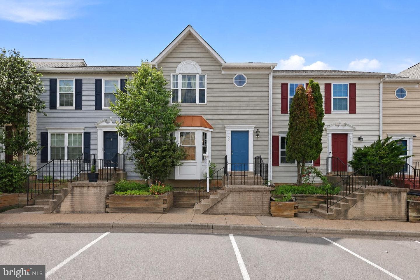 305 Moseby Court