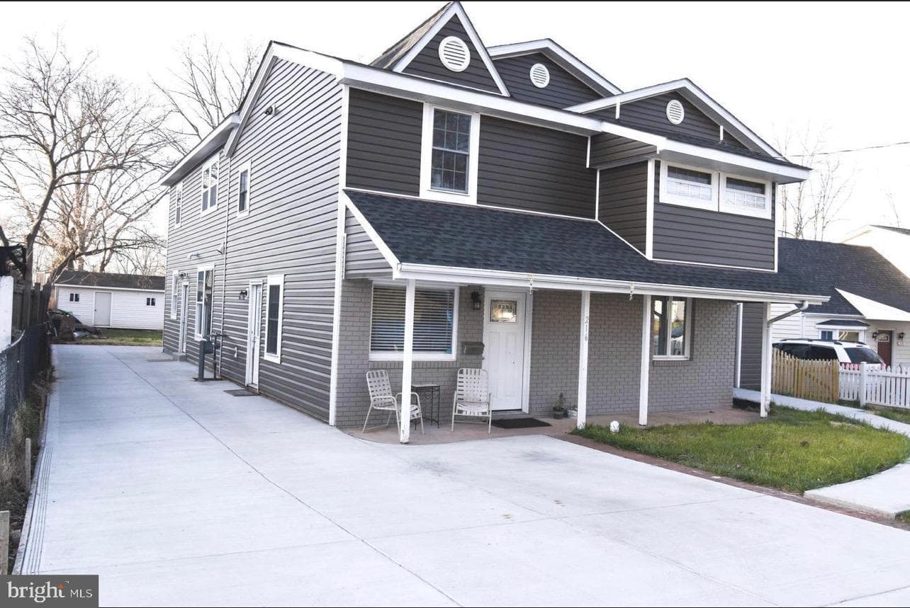 216 Colfax Court