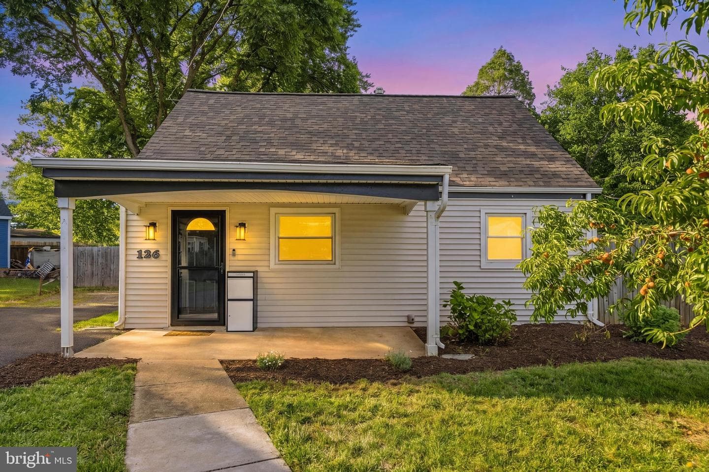 126 Mace Street