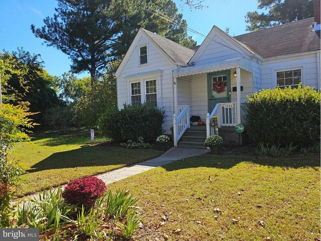 3737 Buckingham Street photo 1