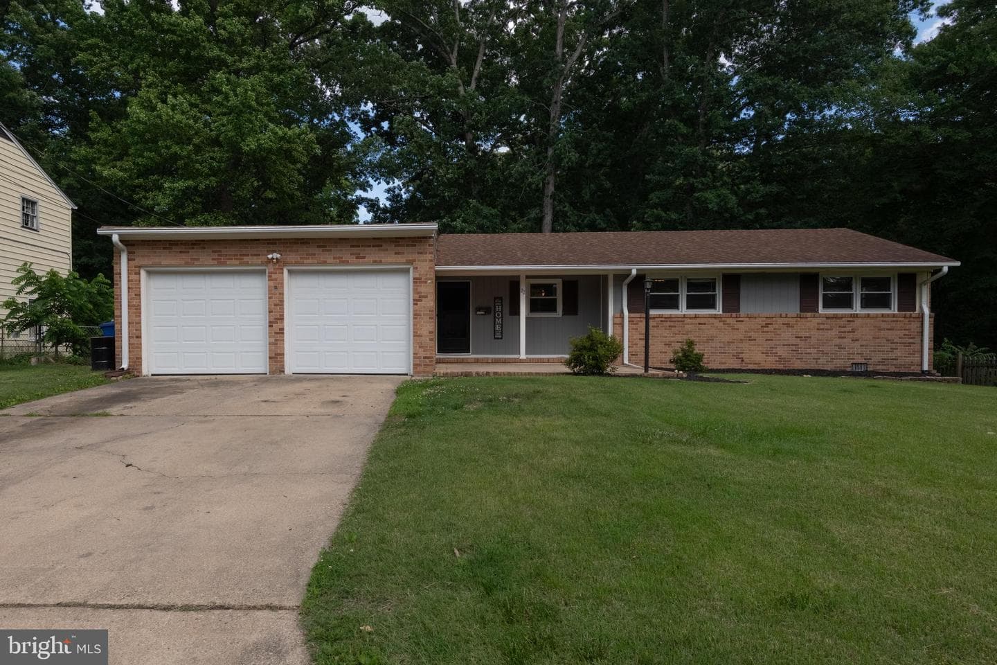 22 Meadow Creek Drive photo 1