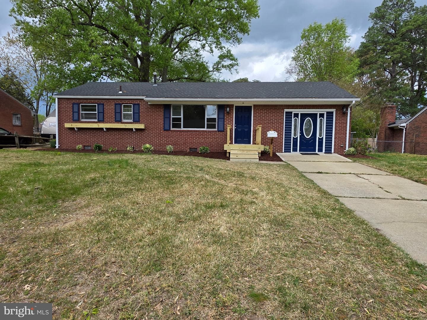 14 Teakwood Drive photo 1