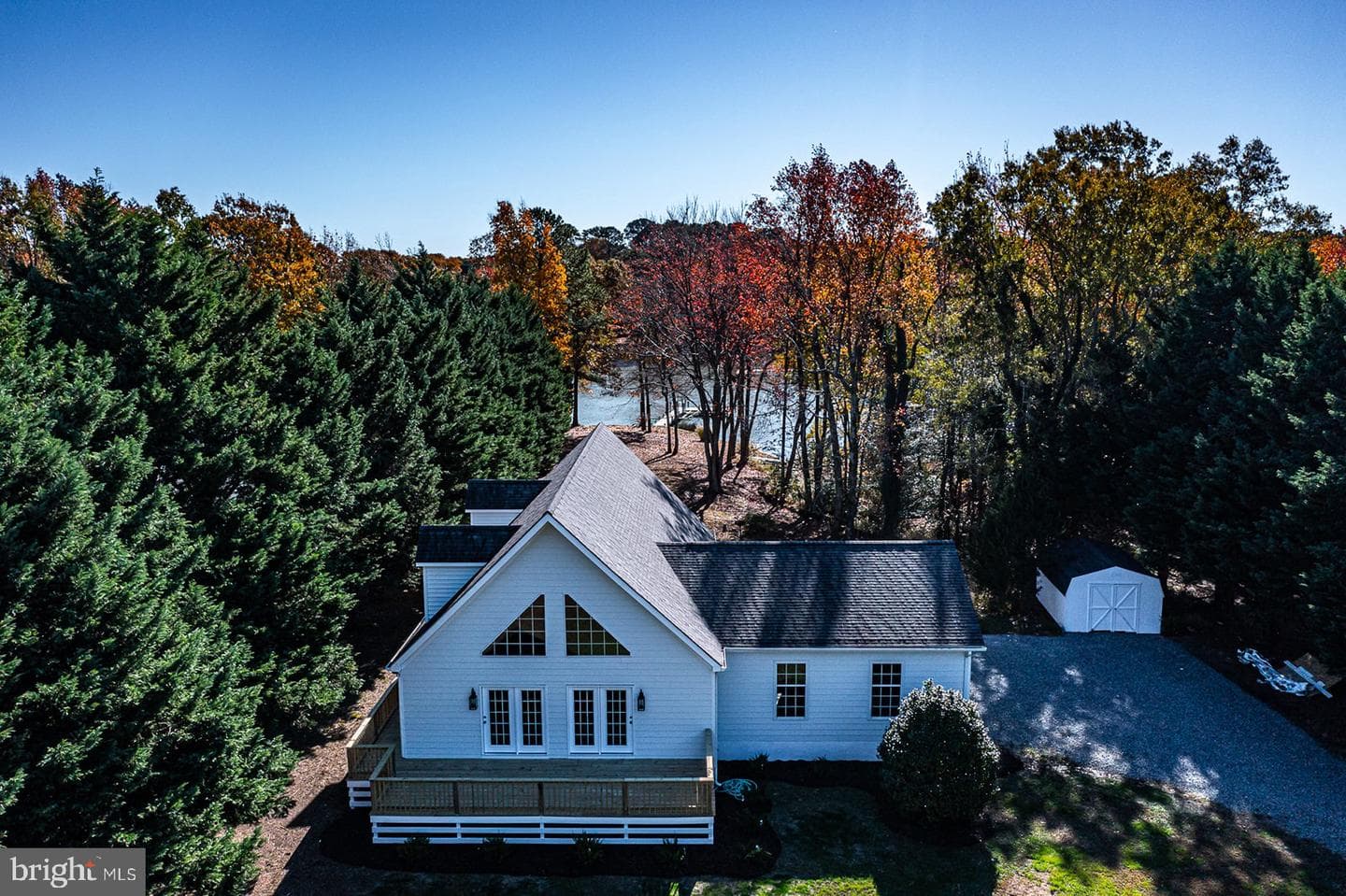532 Twin Harbor Road photo 1