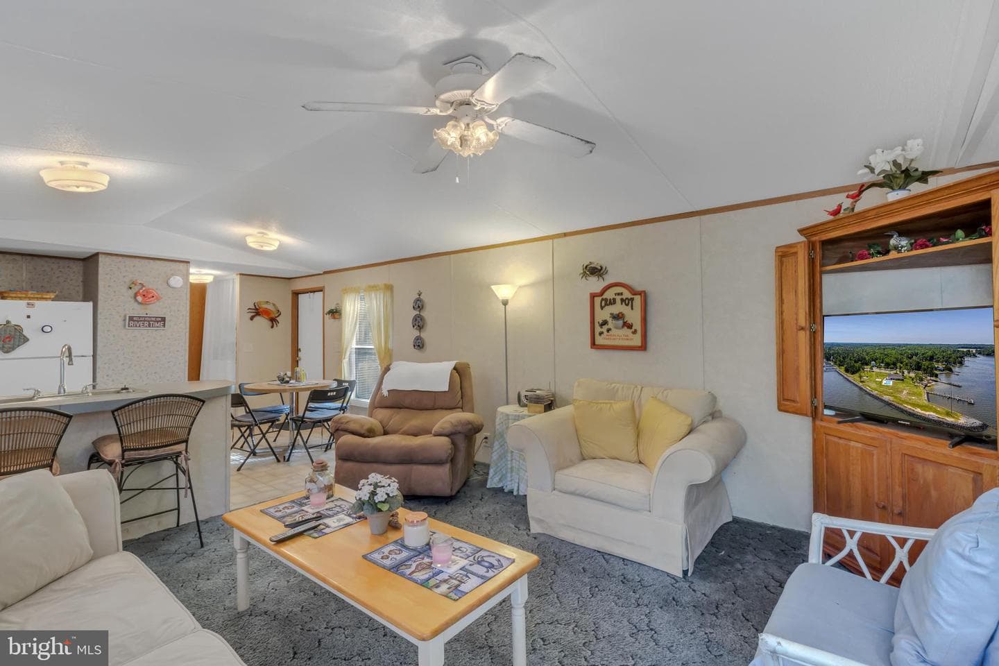 136 Coral Drive photo 1