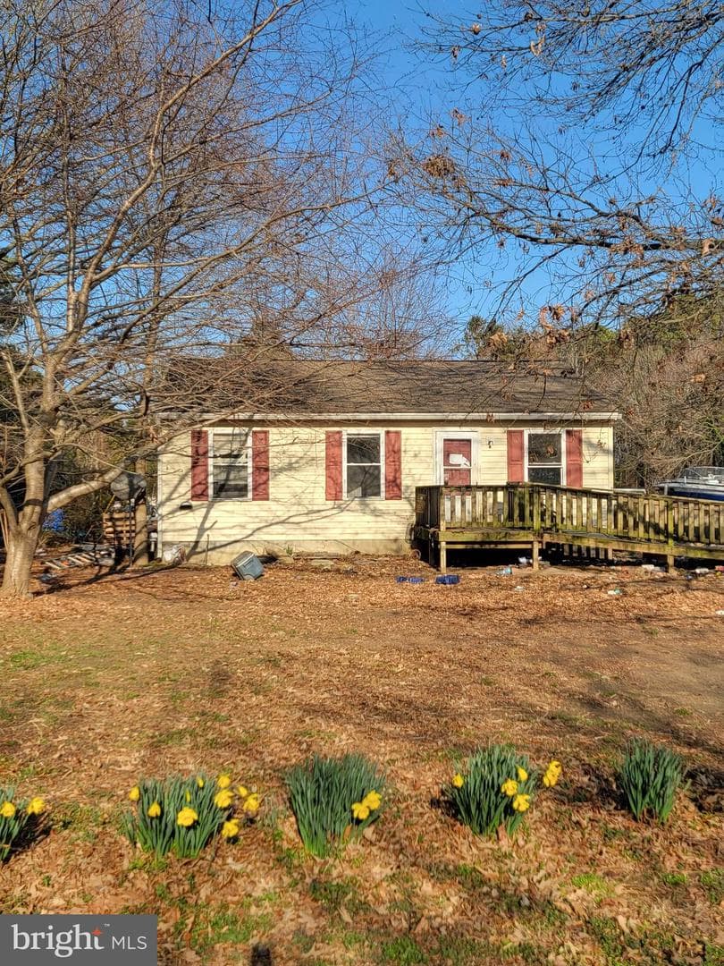 961 Ferry Road photo 1