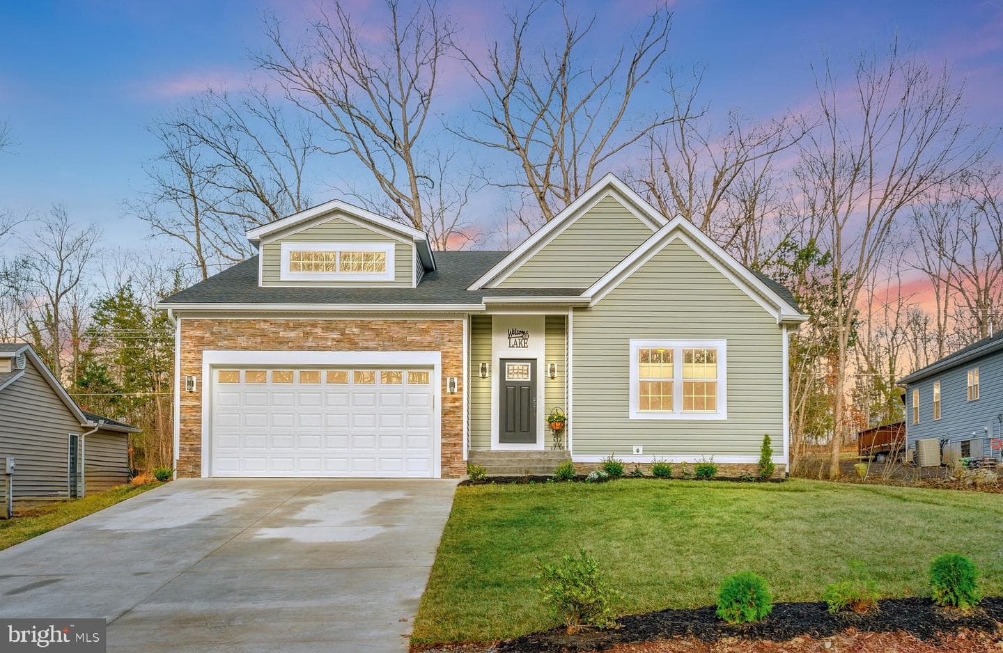 1310 Lakeview Parkway photo 1