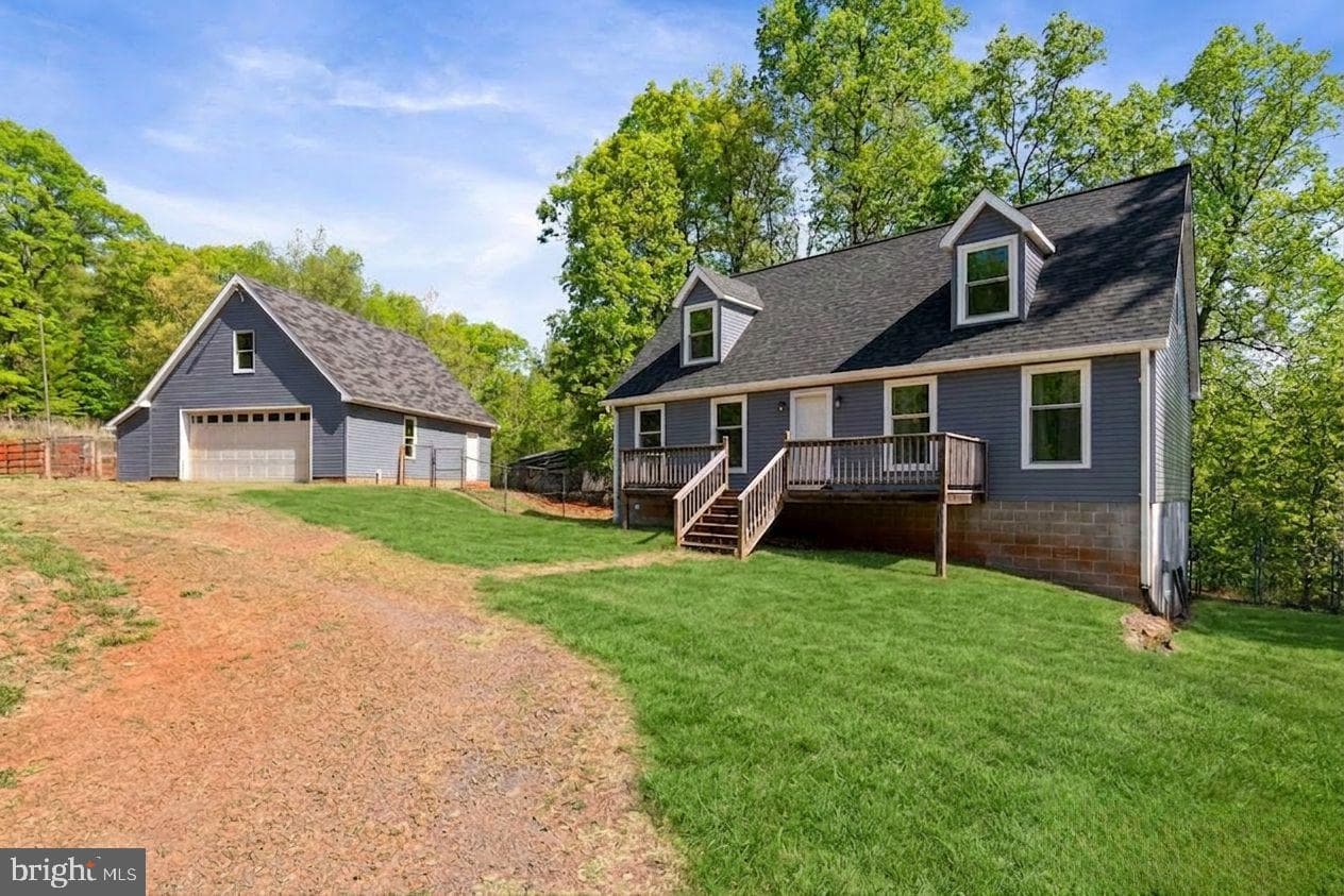 10485 Cedar Hill Road photo 1