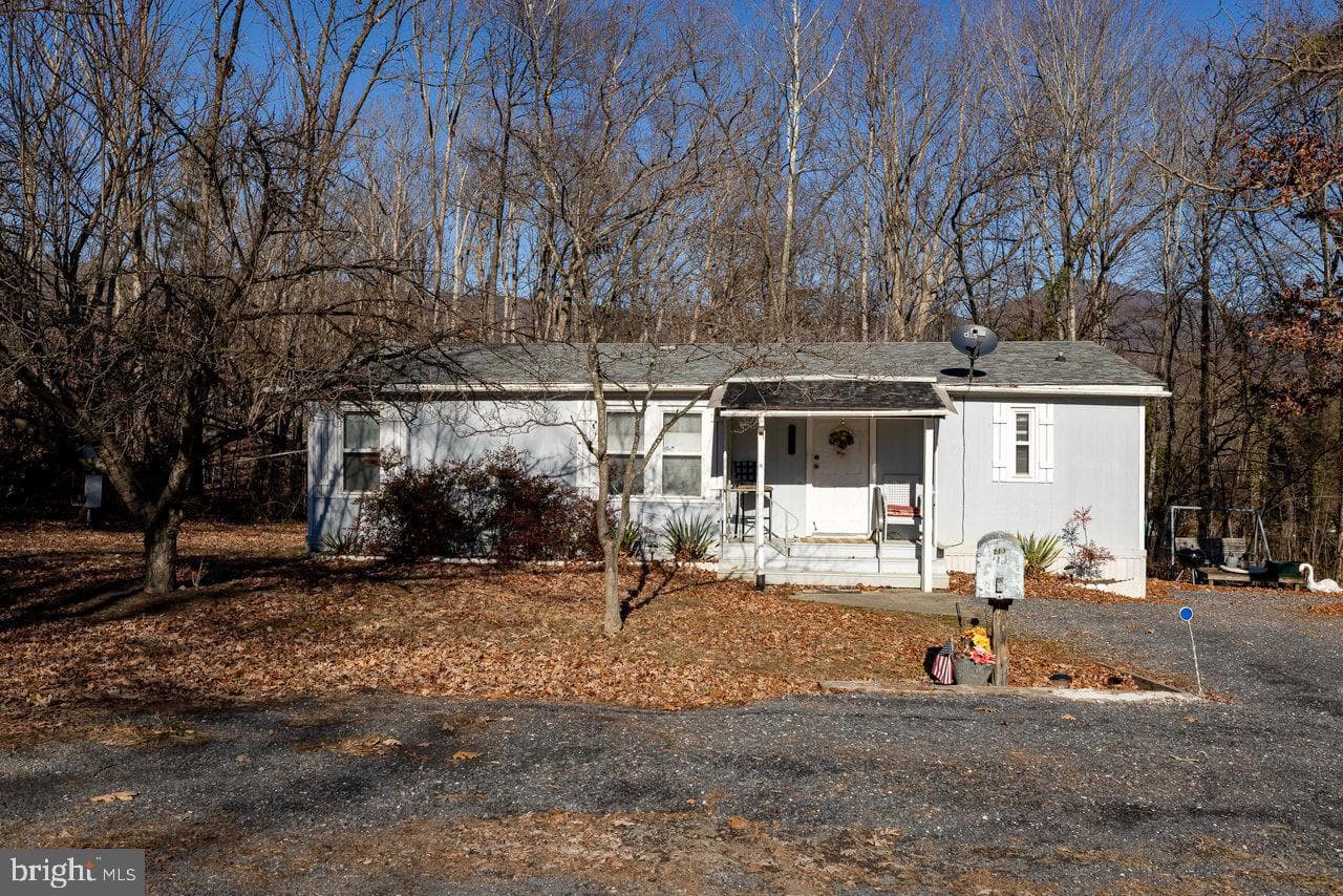 213 Debra Jill Drive photo 1