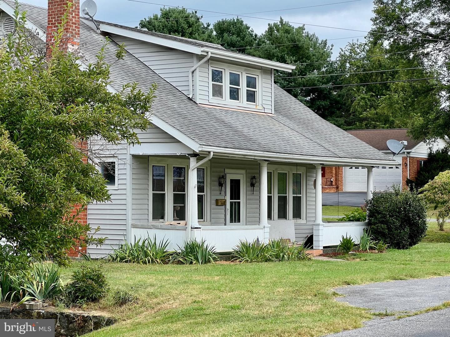 411 Shenandoah Avenue photo 1