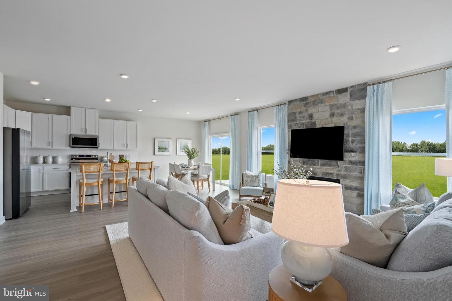 342 Caterpillar Drive photo 1