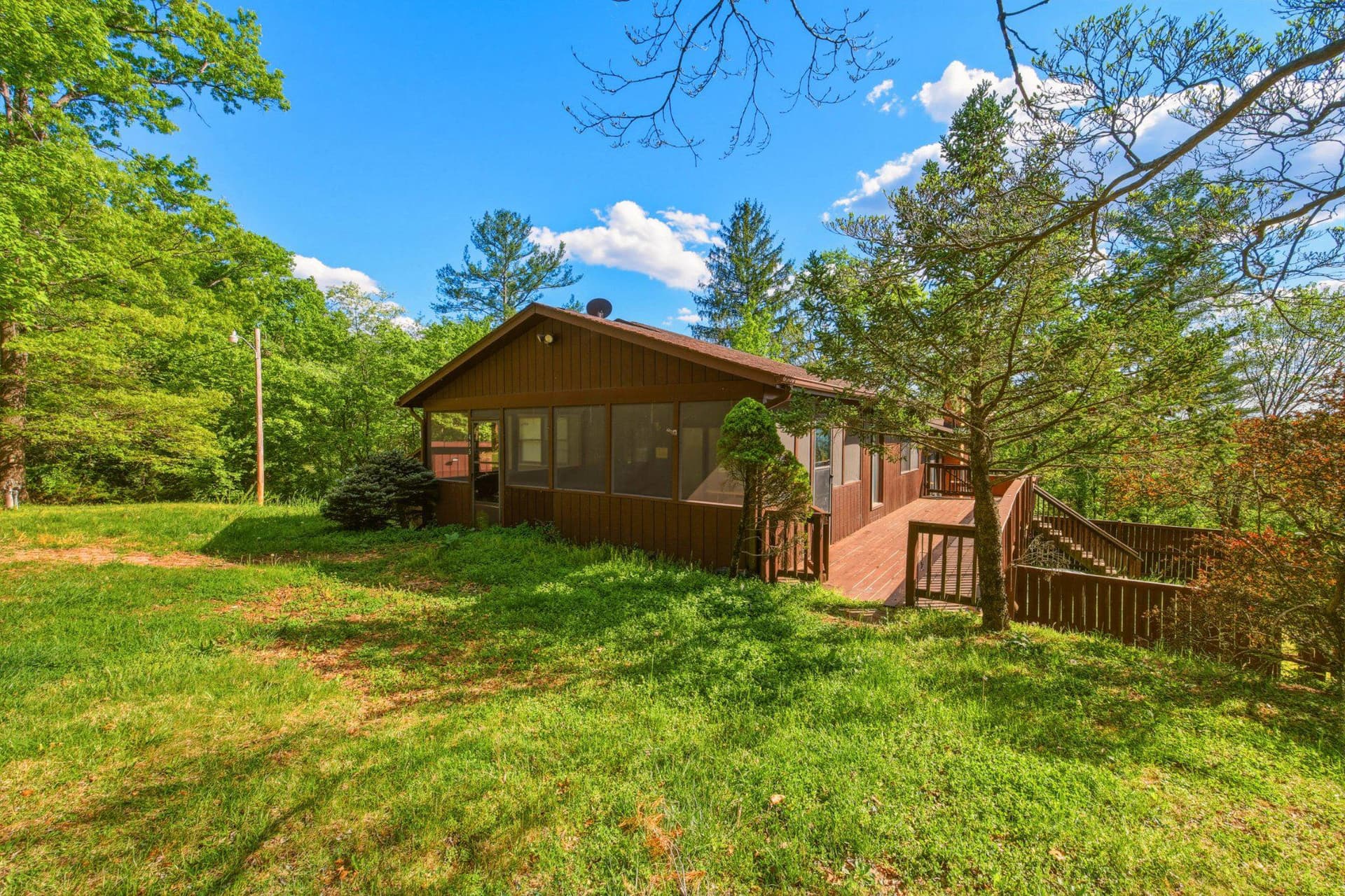 455 Woodside Drive