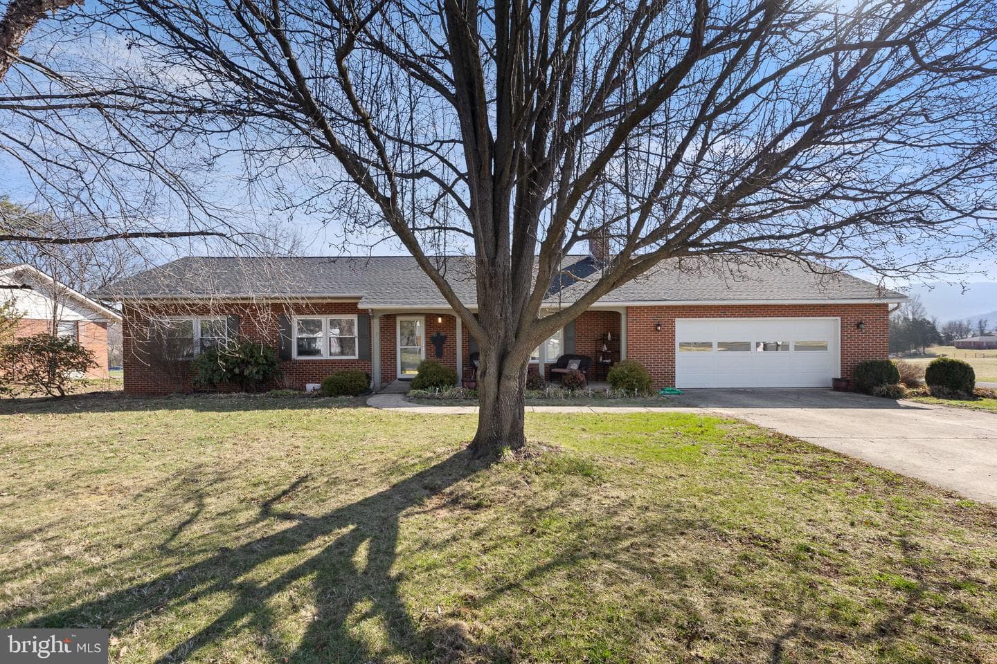 5 Fox Lane photo 1