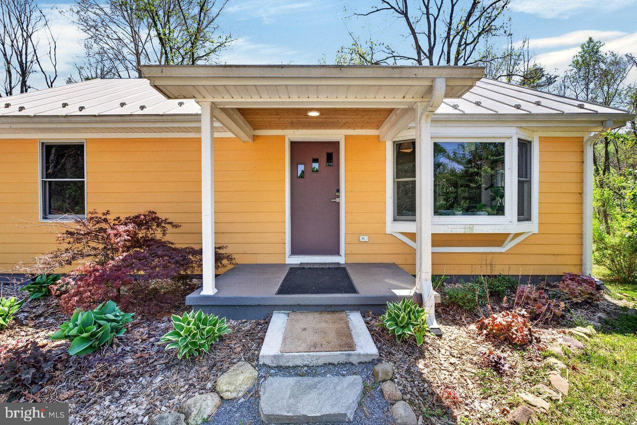 202 Lake Arrowhead Road, Luray