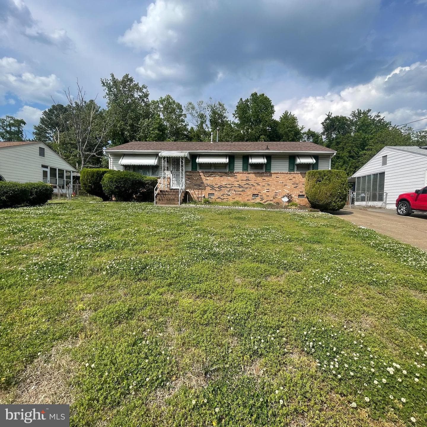 417 Round Top Avenue photo 1