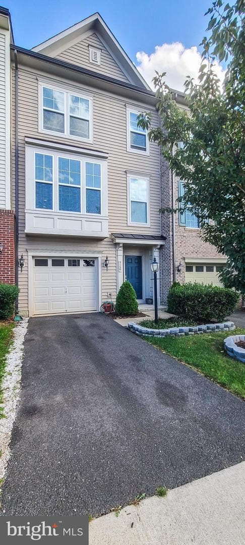 9127 Balaton Lake Lane photo 1