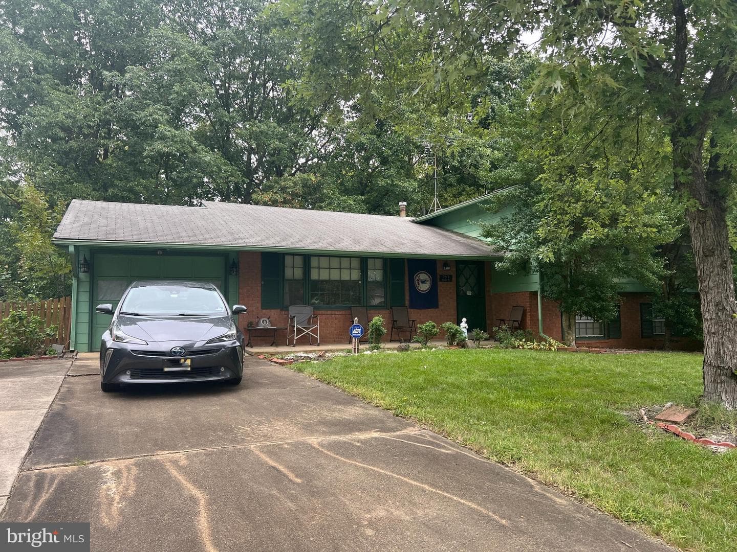 7517 Todd Place photo 1
