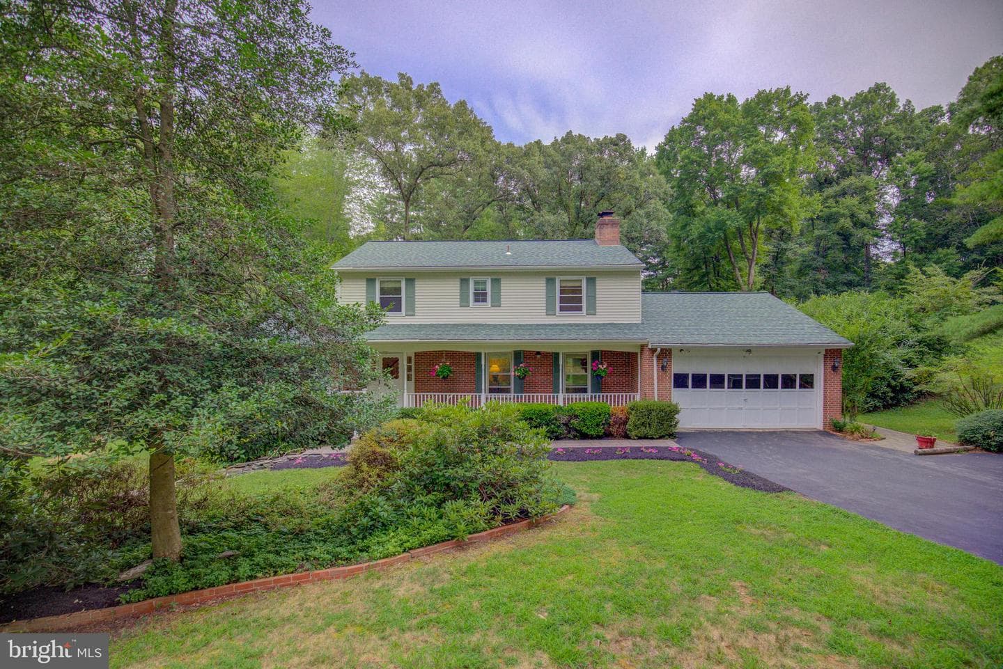8154 Blandsford Drive photo 1
