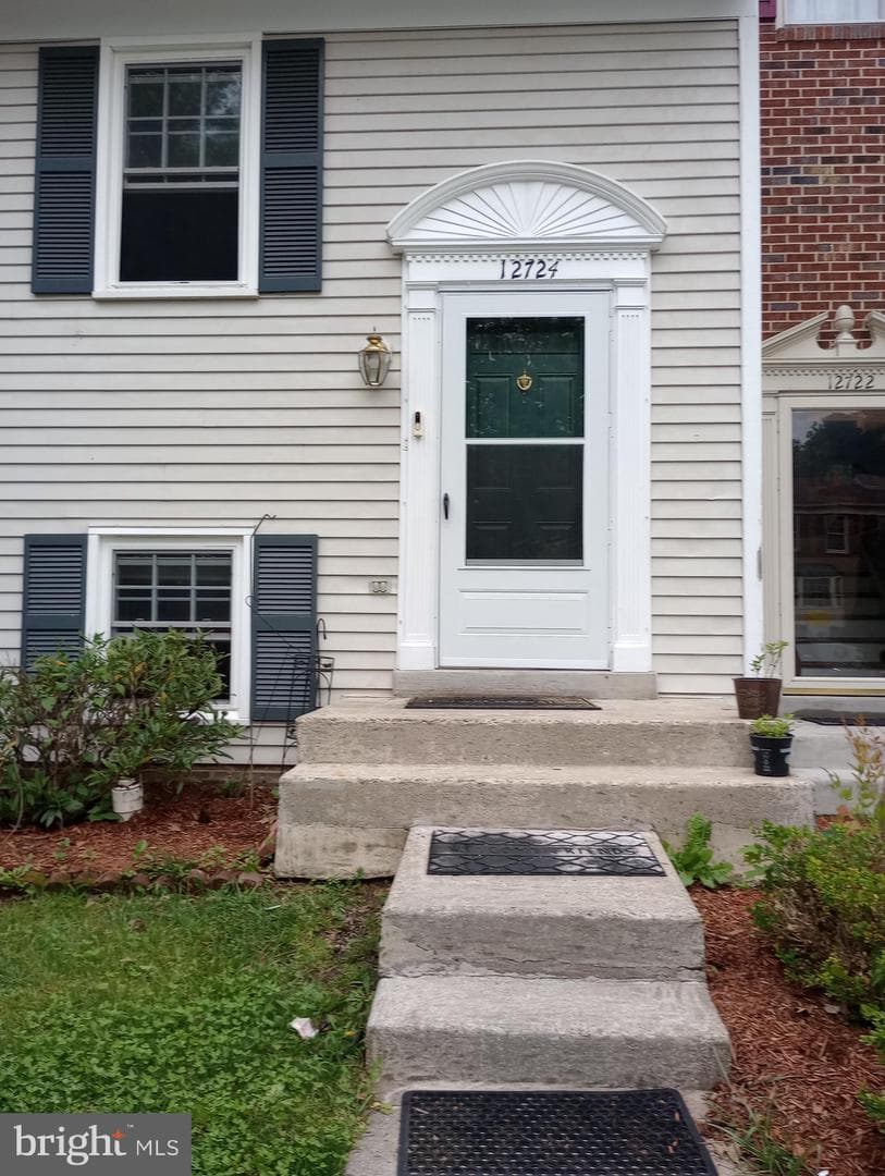 12724 Inverness Way photo 1