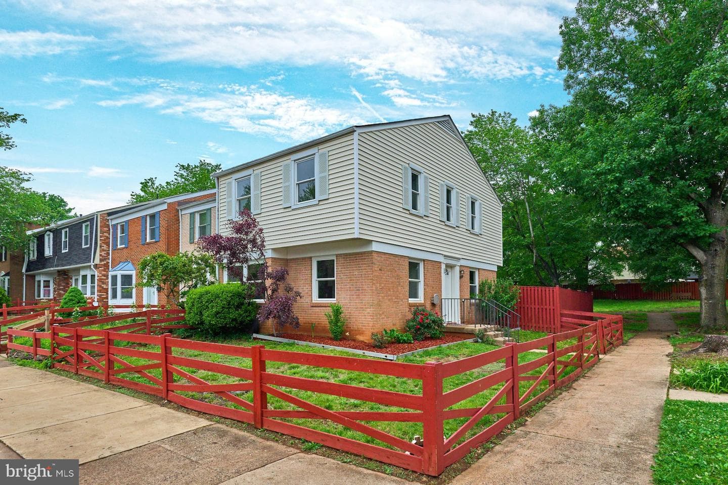 8321 Irongate Way photo 1