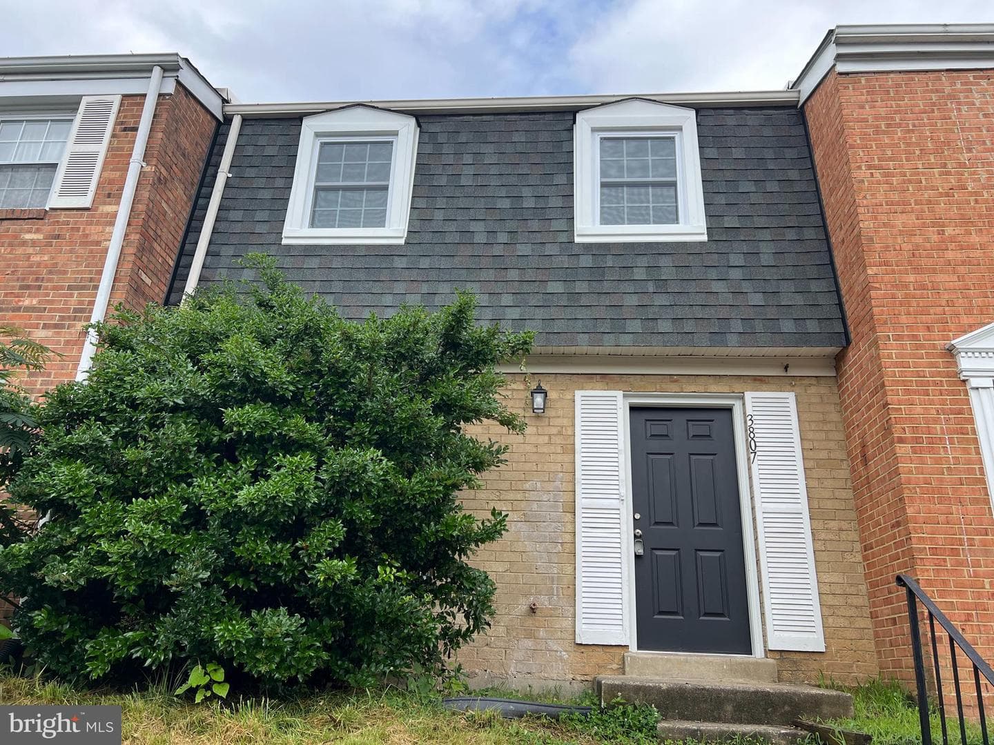 3807 Port Hope Point photo 1