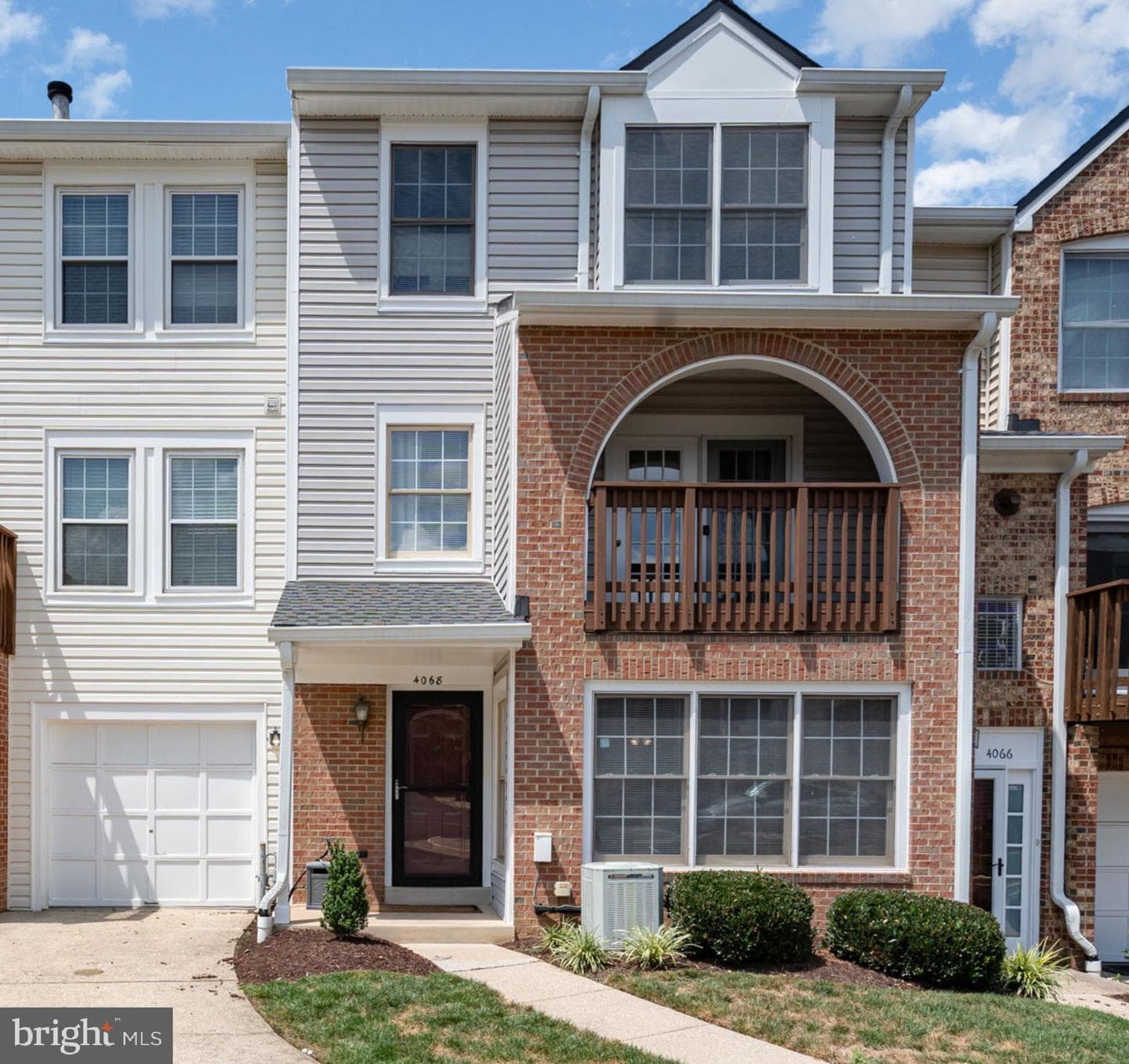 4068 Chetham Way photo 1