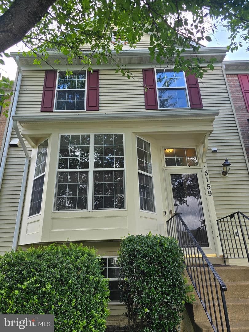 5159 Race Pointe Place photo 1
