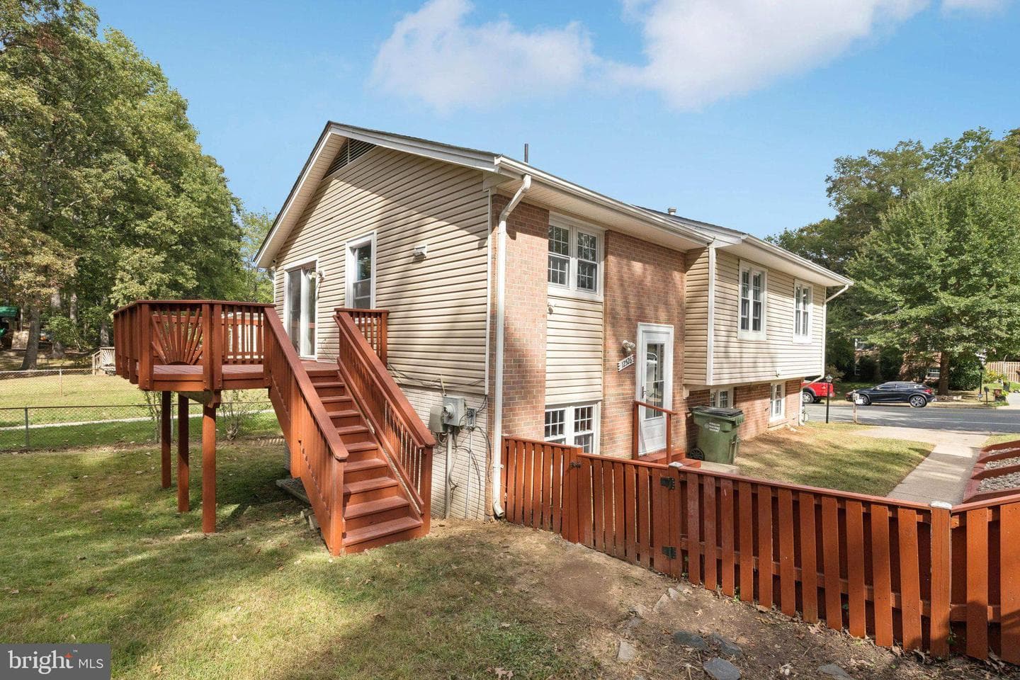 12526 Oakwood Drive photo 1